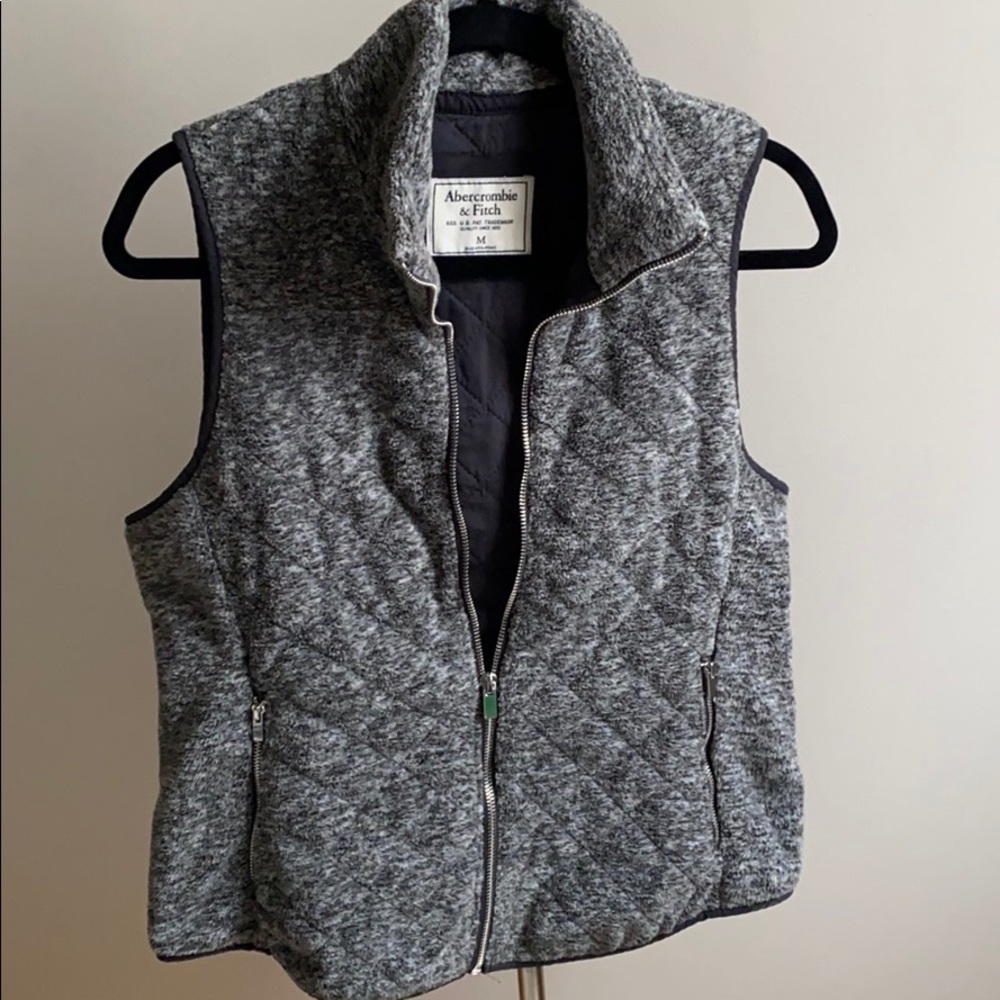 Abercrombie heathered gray vest. Size M